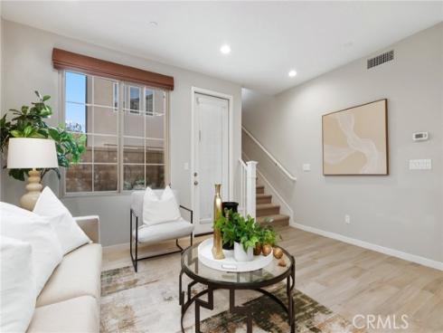 147  Excursion  , Irvine, CA