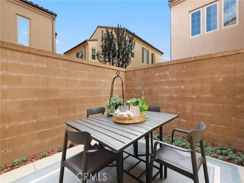 147  Excursion  , Irvine, CA