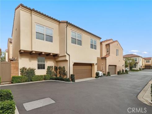 147  Excursion  , Irvine, CA