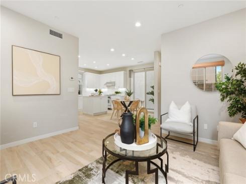 147  Excursion  , Irvine, CA