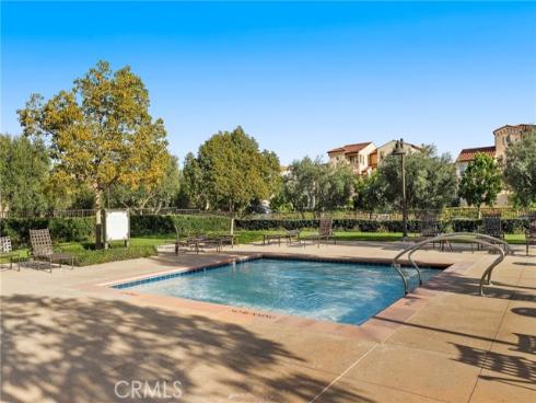 147  Excursion  , Irvine, CA