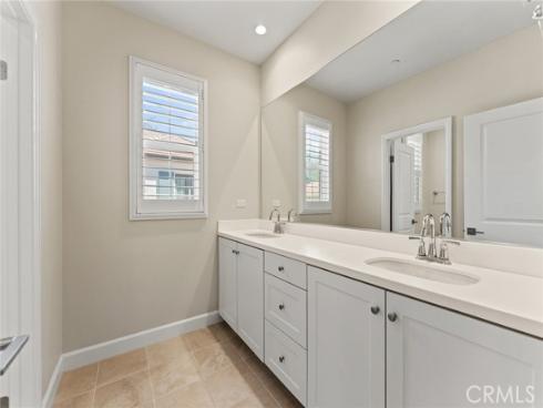 105  Landover  , Irvine, CA