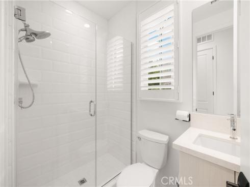 242  Sutters  , Irvine, CA