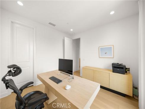 242  Sutters  , Irvine, CA