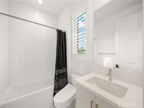 242  Sutters  , Irvine, CA