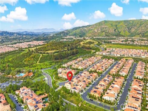 242  Sutters  , Irvine, CA