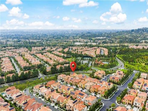 242  Sutters  , Irvine, CA