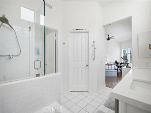 8  Cuzzano Aisle  , Irvine, CA