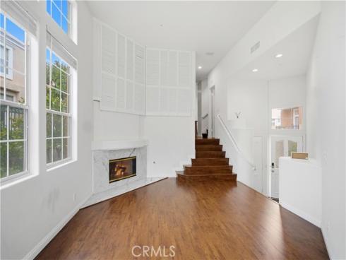 8  Cuzzano Aisle  , Irvine, CA