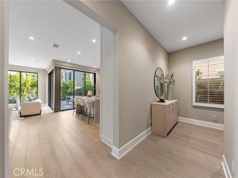 140  Statura  , Irvine, CA