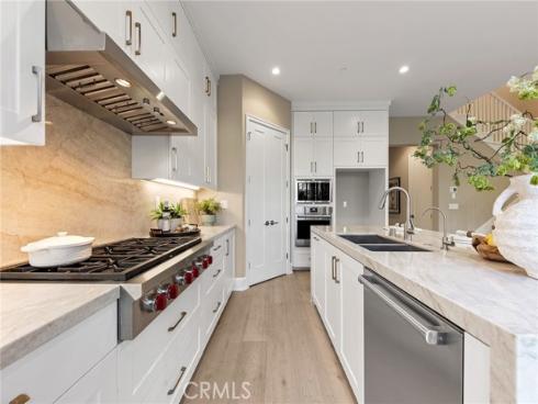 140  Statura  , Irvine, CA