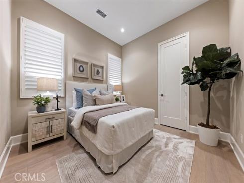 140  Statura  , Irvine, CA