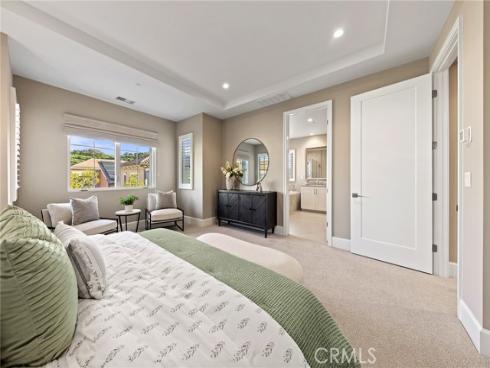 140  Statura  , Irvine, CA