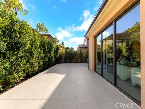 140  Statura  , Irvine, CA