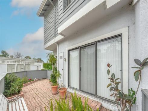 305  Huntington  , Irvine, CA