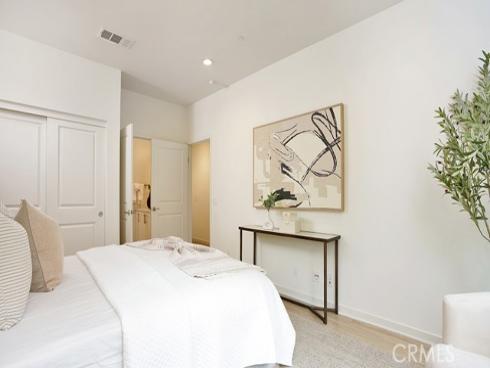 743  Beacon  , Irvine, CA