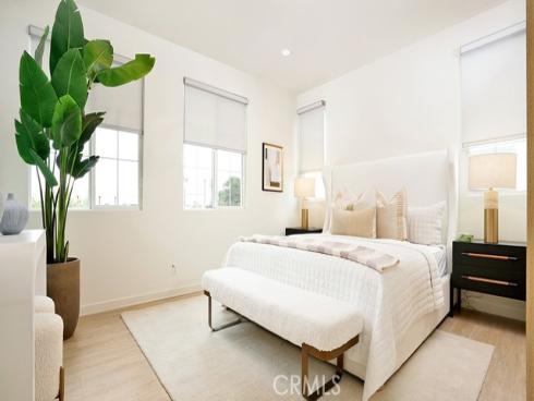 743  Beacon  , Irvine, CA