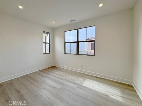 120  Awning  , Irvine, CA