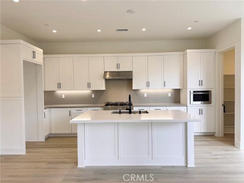 120  Awning  , Irvine, CA