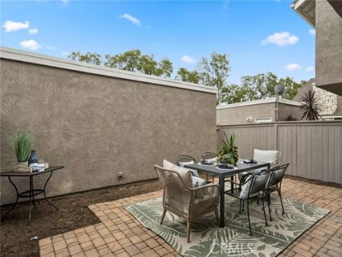 10  Prescott  , Irvine, CA