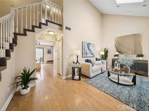 10  Prescott  , Irvine, CA