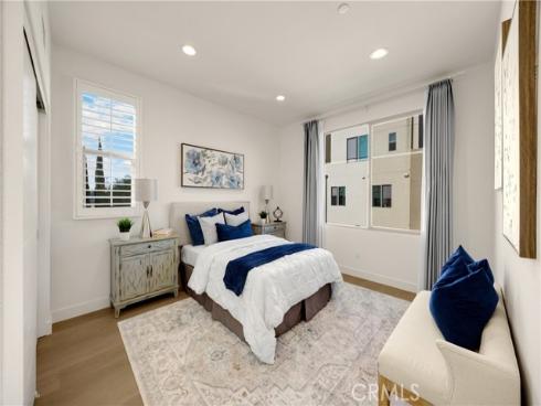 269  Magnet  , Irvine, CA