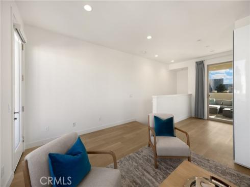 269  Magnet  , Irvine, CA