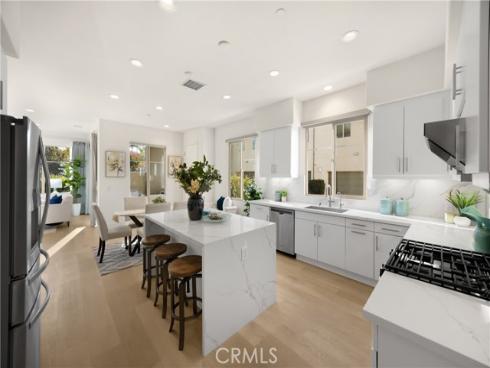 269  Magnet  , Irvine, CA