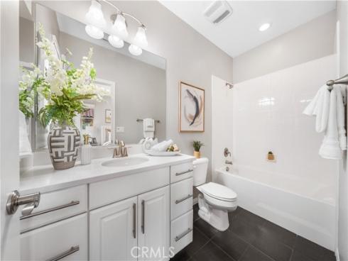 102  Yellow Pine  , Irvine, CA