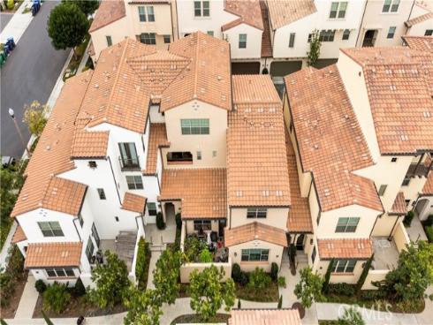 184  Elkhorn  , Irvine, CA