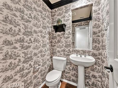 8  Versailles  , Irvine, CA