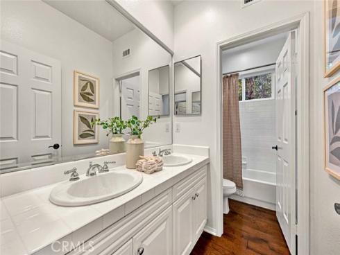 8  Versailles  , Irvine, CA