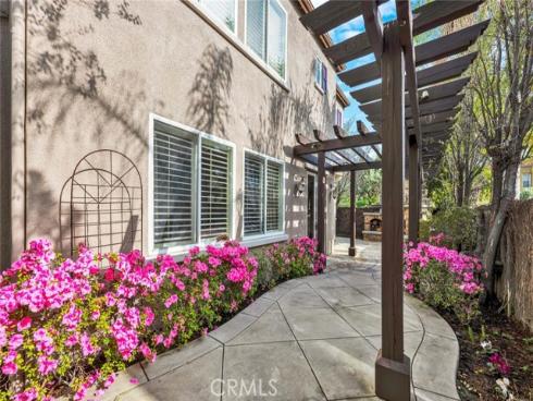 8  Versailles  , Irvine, CA
