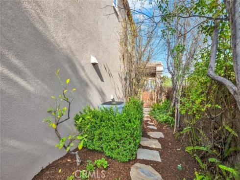 8  Versailles  , Irvine, CA