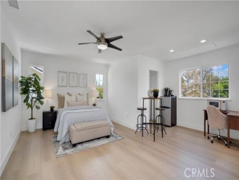 22  Yorktown  , Irvine, CA