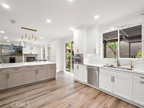 2  Dos Rios  , Irvine, CA