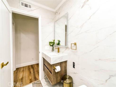 2  Dos Rios  , Irvine, CA