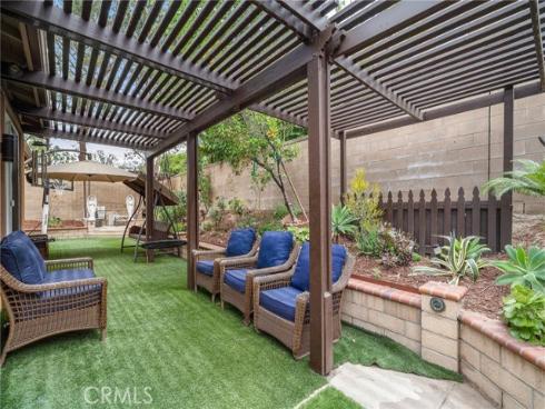 2  Dos Rios  , Irvine, CA