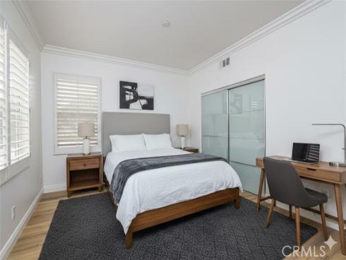 2  Dos Rios  , Irvine, CA