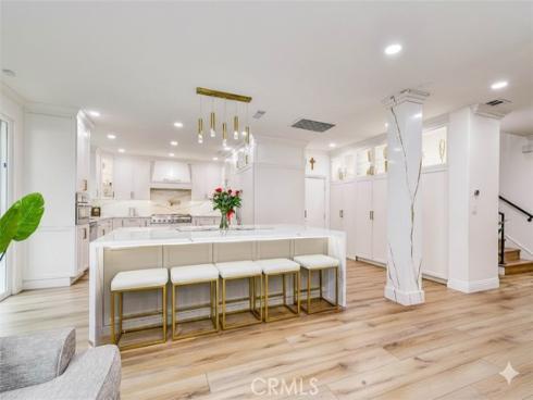 2  Dos Rios  , Irvine, CA