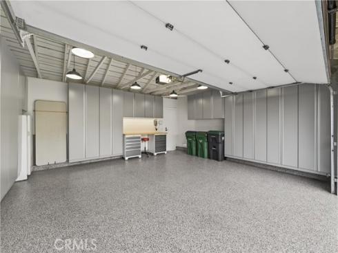 7  E Yale loop  , Irvine, CA