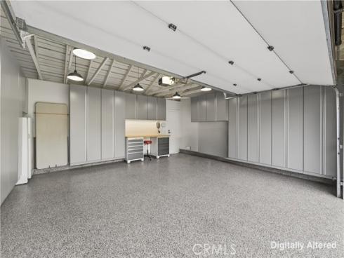 7  E Yale loop  , Irvine, CA