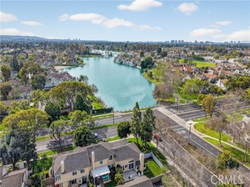 7  E Yale loop  , Irvine, CA