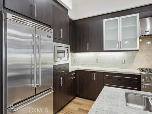 402  Rockefeller  418 , Irvine, CA