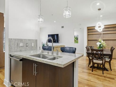 402  Rockefeller  418 , Irvine, CA