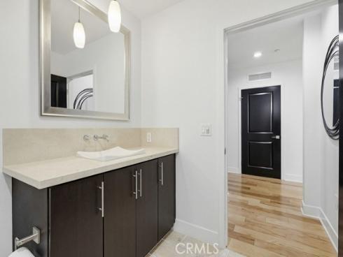 402  Rockefeller  418 , Irvine, CA