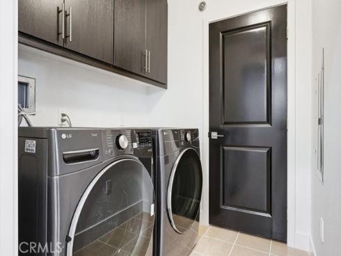 402  Rockefeller  418 , Irvine, CA