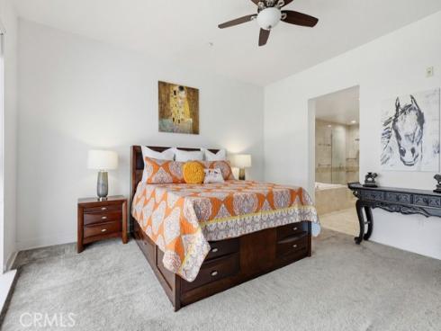 402  Rockefeller  418 , Irvine, CA