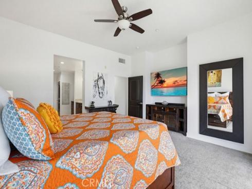 402  Rockefeller  418 , Irvine, CA