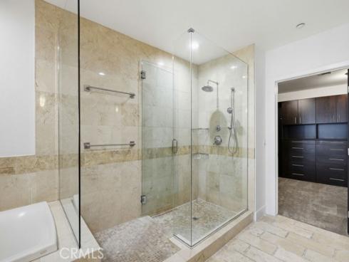 402  Rockefeller  418 , Irvine, CA